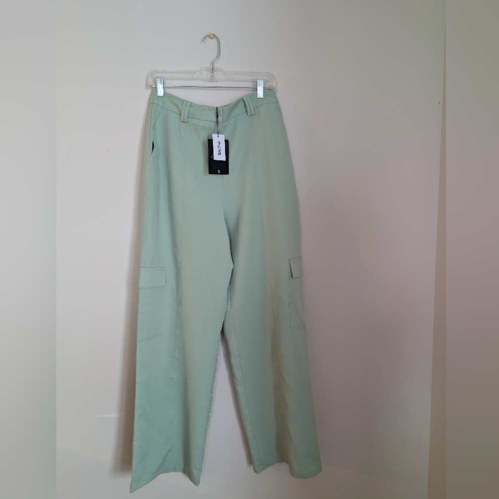 NWT New 4TH & RECKLESS Light Green SAGE Kylah Cargo Trousers Size L